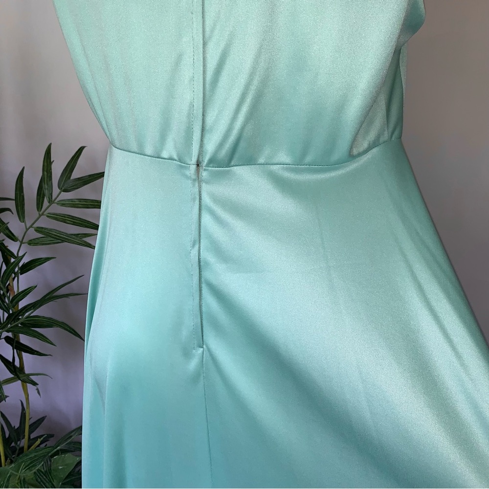 v i n t a g e :: Nylon Peignoir Set Full Sweep Gown Chiffon Cape Rhinestones - Picture 6 of 16